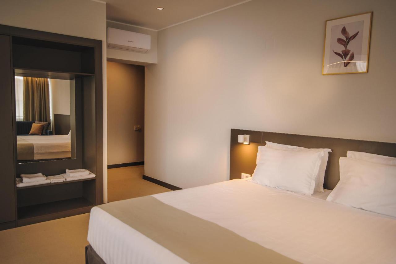 Hotel Novo Boutique Râmnicu Vâlcea Esterno foto