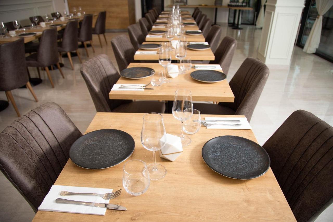 Hotel Novo Boutique Râmnicu Vâlcea Esterno foto