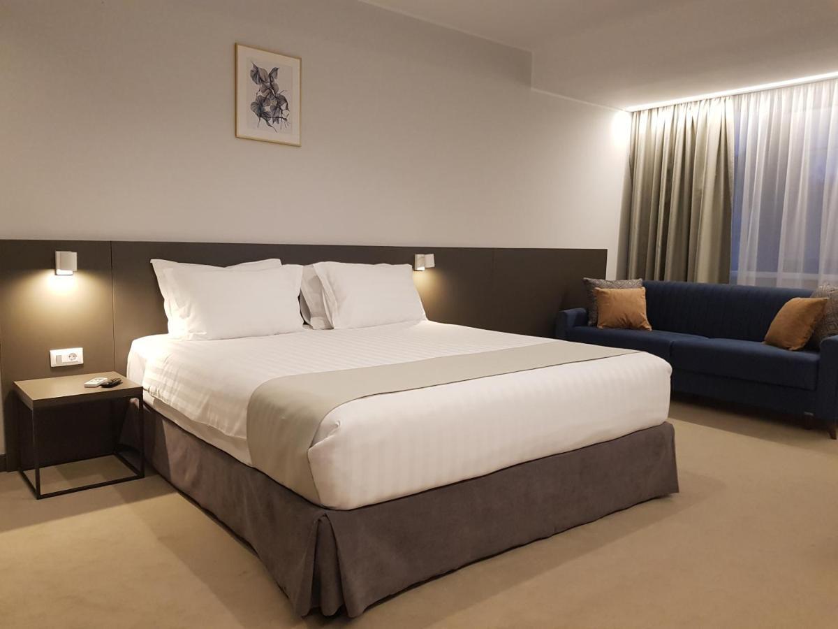 Hotel Novo Boutique Râmnicu Vâlcea Esterno foto