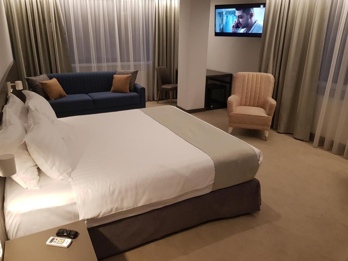 Hotel Novo Boutique Râmnicu Vâlcea Esterno foto